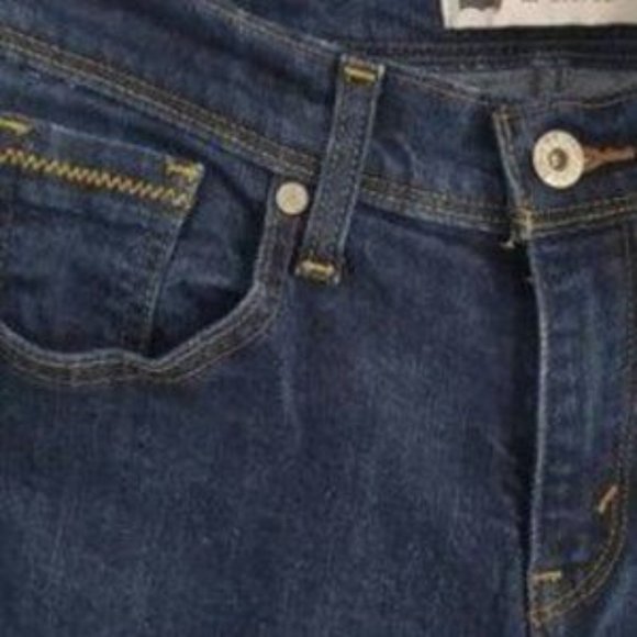 Levi's 515 Boot Cut Dark Denim Back Flap Pocket Jeans SZ 4M - Picture 3 of 9